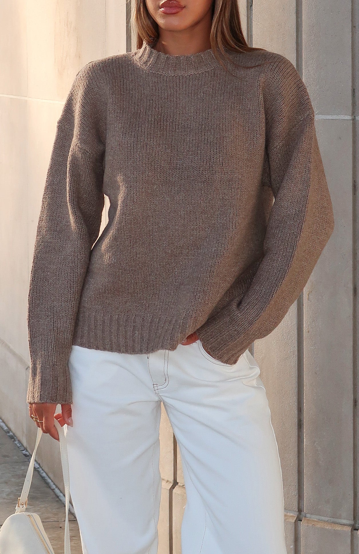 white-fox-apres-ski-with-me-knit-sweater-taupe-brown-25.2.26-003