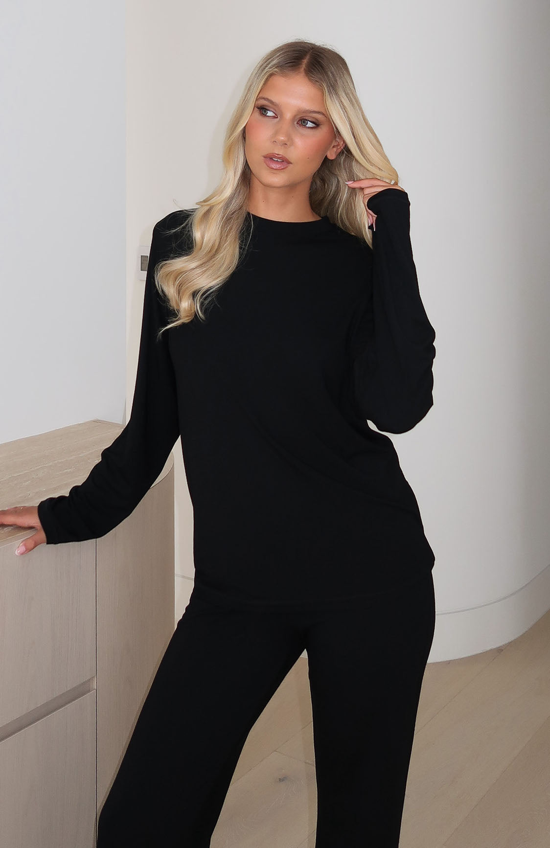 white-fox-slow-life-long-sleeve-pyjama-top-black-slow-life-pyjama-pants-black.21.8.25.01